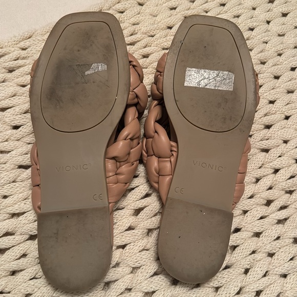 Vionic Kalina braided cross strap slide sandals in Macaroon size 8 - Picture 4 of 4